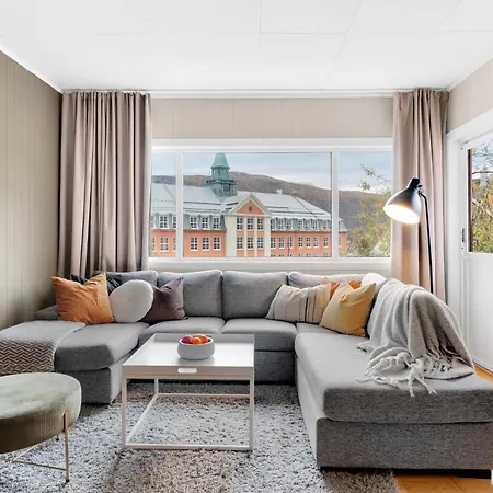 Family Downtown Apartment