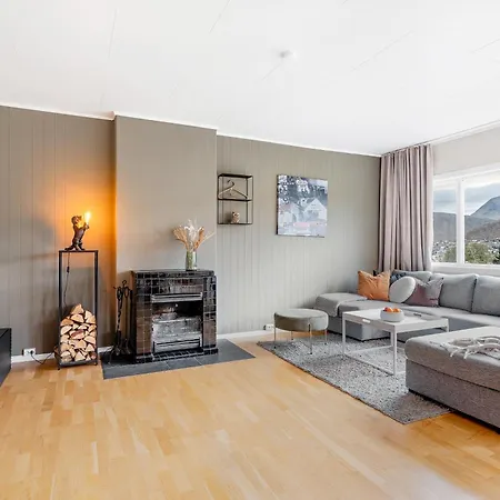 Family Downtown * טרומסה