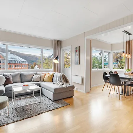 דירה Family Downtown *